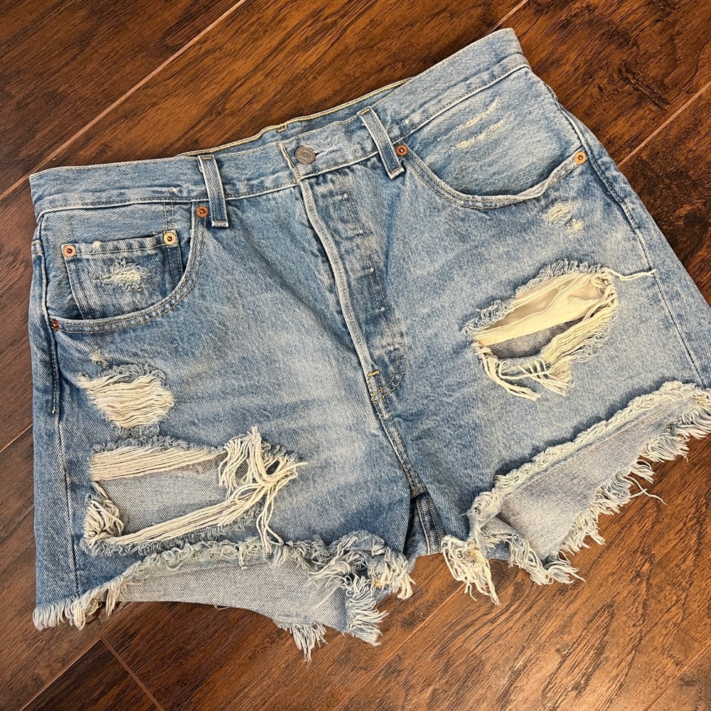 Levi shorts